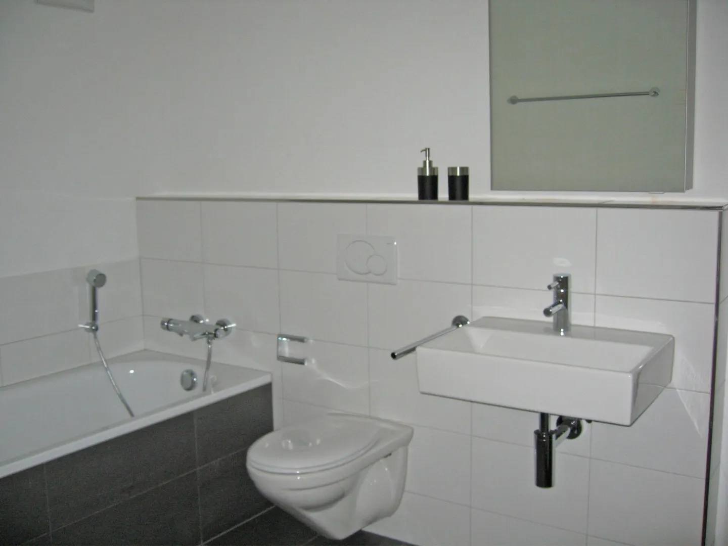 Bright 3.5-room apartment on the ground floor with garden seating area! - Photo 10 of 13