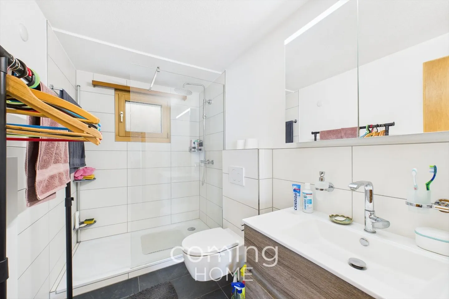 Living above the Rhone Valley: Renovated 3.5-room apartment in Ergisch with panoramic view - Photo 7 of 9