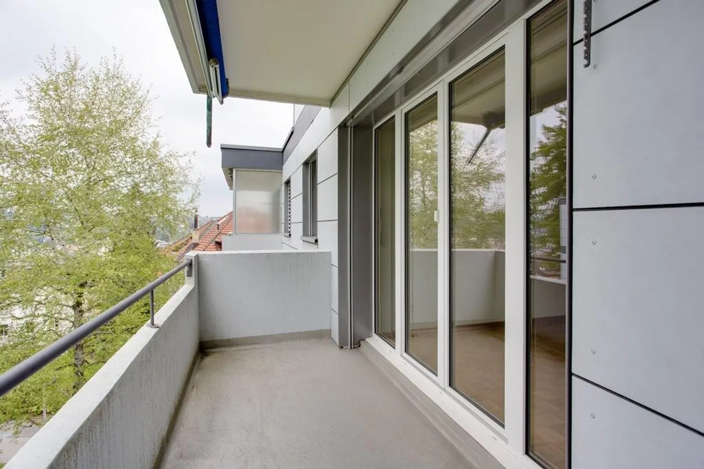 Living with a view over the city of St. Gallen - Photo 6 of 7