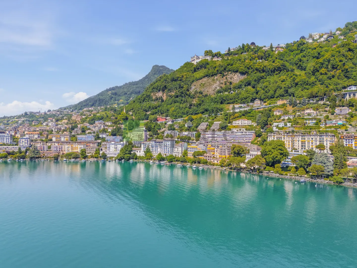 Eine außergewöhnliche Adresse in Montreux - Foto 2 von 13