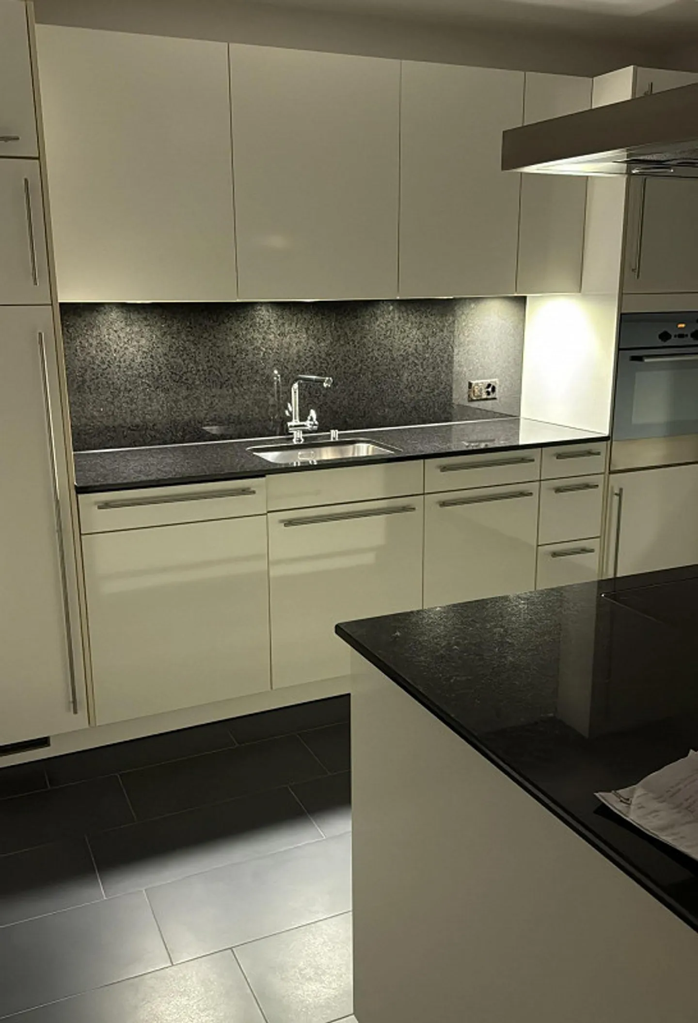 Looking for a new tenant for spacious 4.5 room apartment - Photo 8 of 15