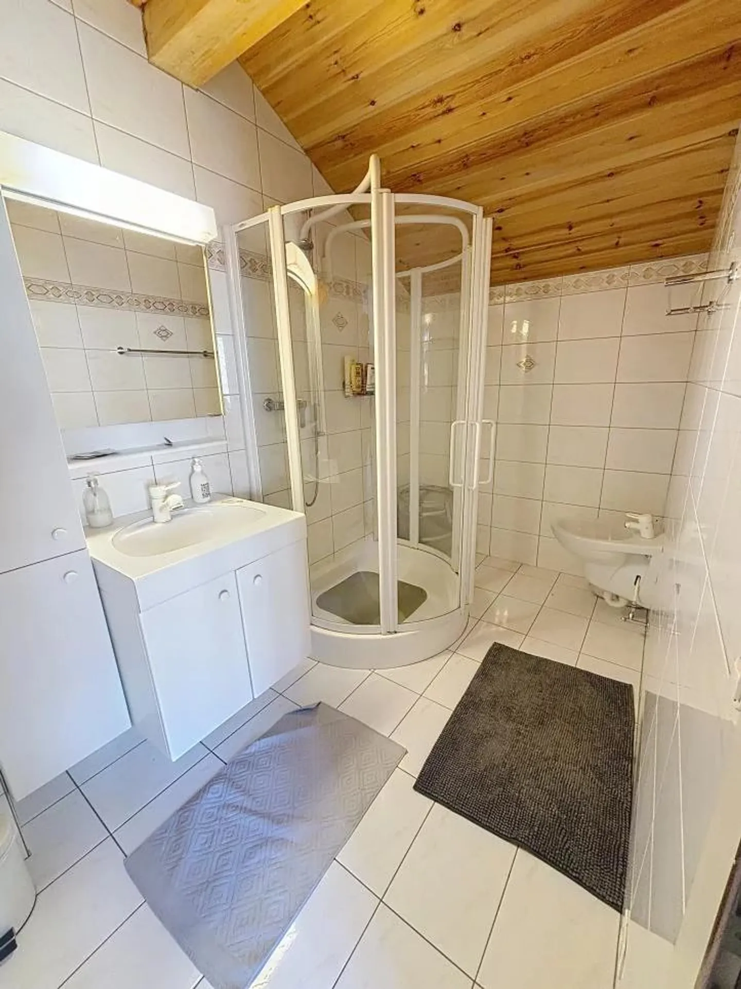 Exclusivité - Superbe attique de 5.5 pièces avec vue imprenable sur les montagne - Foto 14 di 15