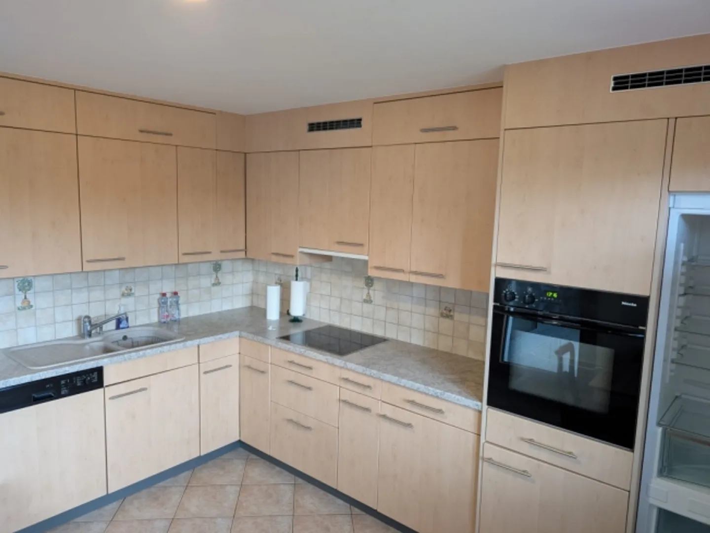 „ZU VERMIETEN - Seltenes Objekt in Nyon“ - Foto 3 von 5