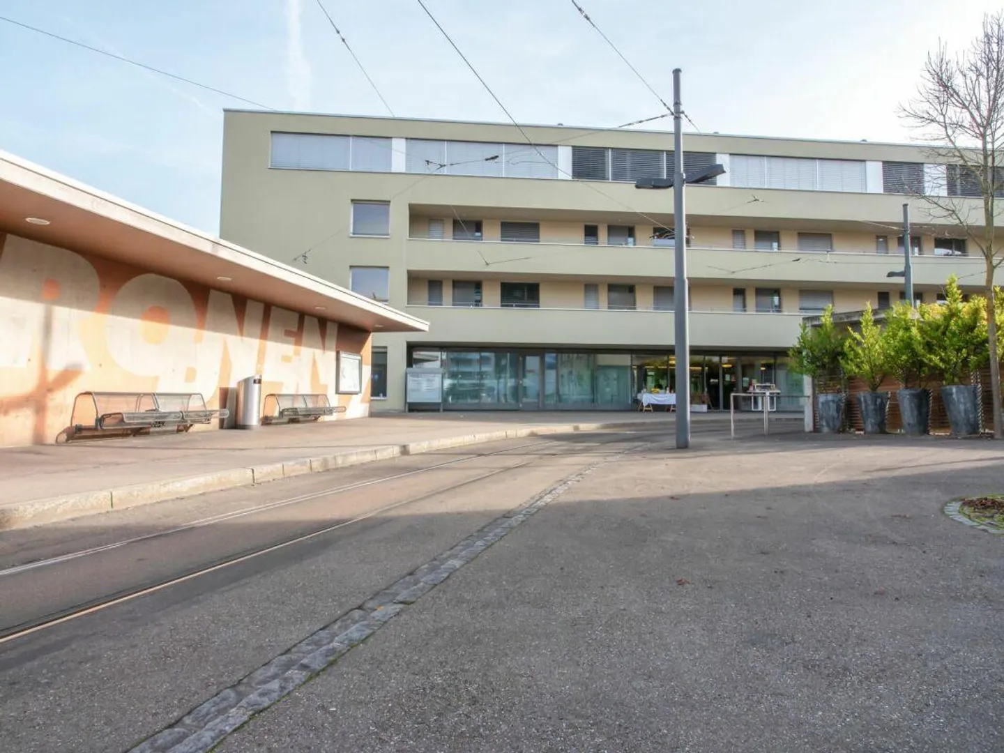 Geräumige Wohnung in Binningen - Foto 1 von 2