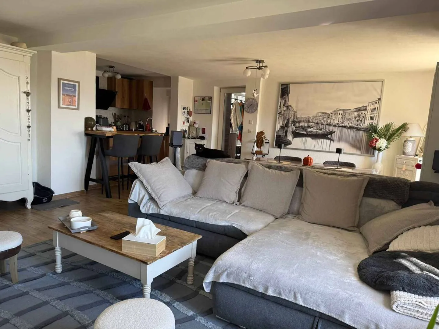 Charming Garden Apartment with Views - Photo 3 of 10