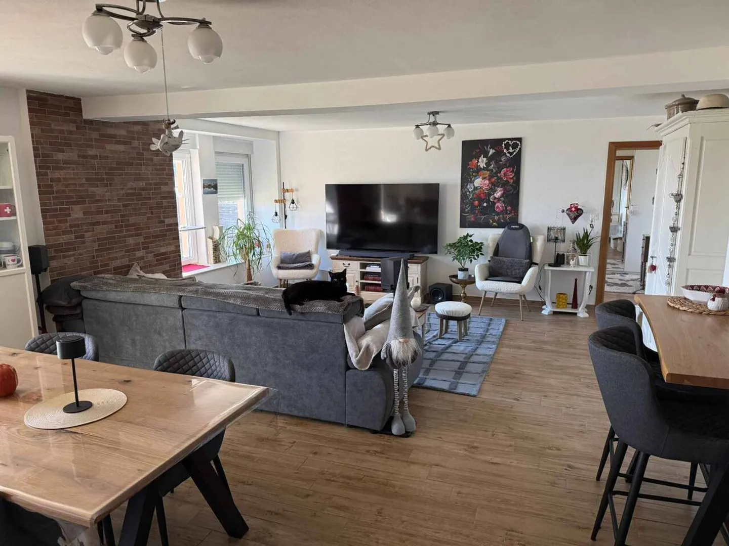 Charming Garden Apartment with Views - Photo 4 of 10