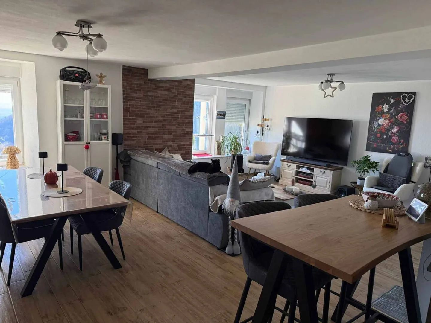 Charming Garden Apartment with Views - Photo 8 of 10