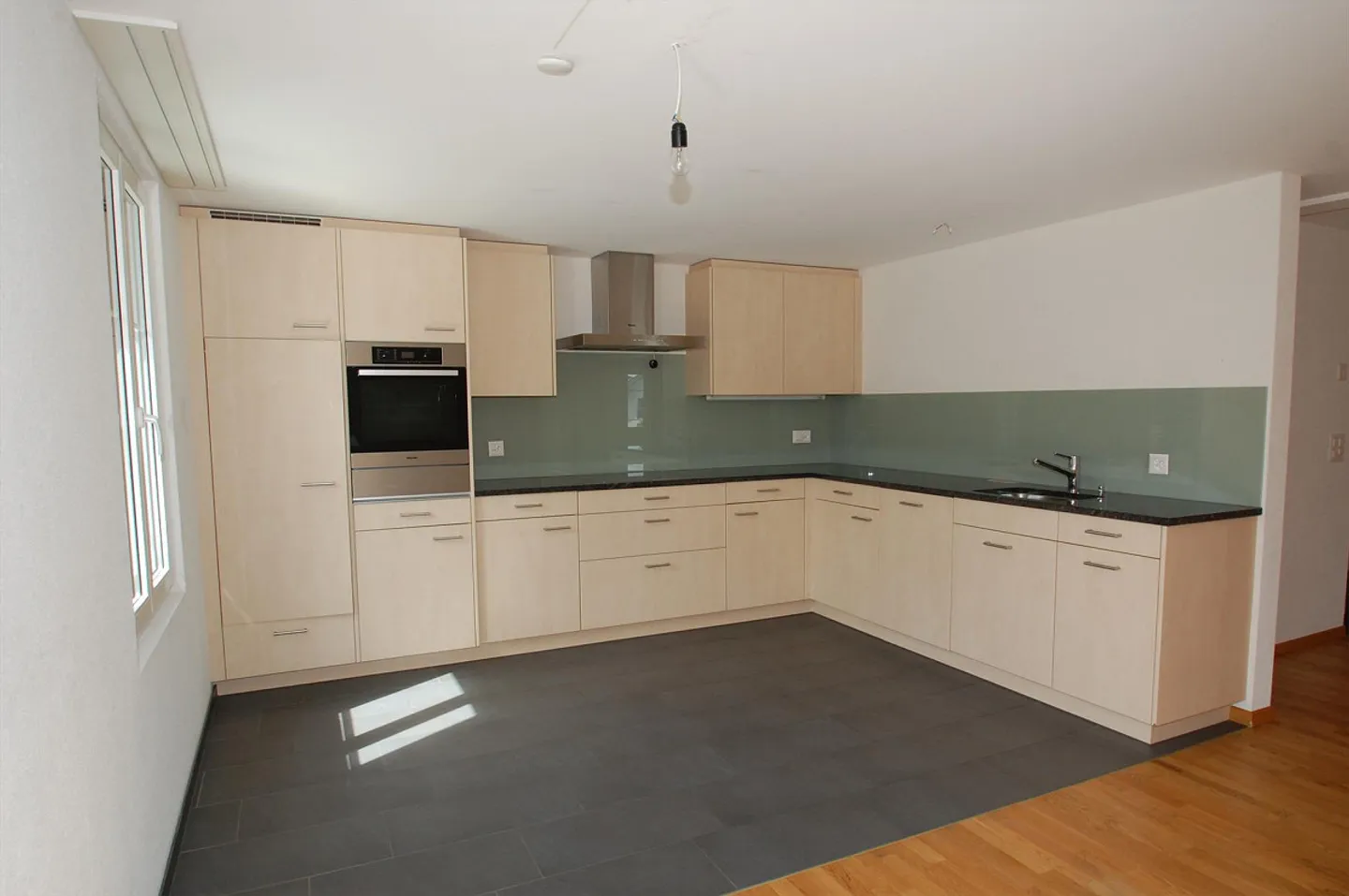 Appartement ensoleillé de 4½ pièces avec espace jardin - Photo 5 sur 14