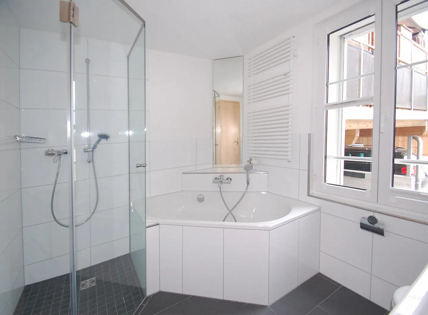 Appartement ensoleillé de 4½ pièces avec espace jardin - Photo 7 sur 14