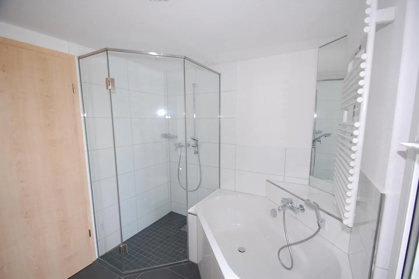 Appartement ensoleillé de 4½ pièces avec espace jardin - Photo 8 sur 14