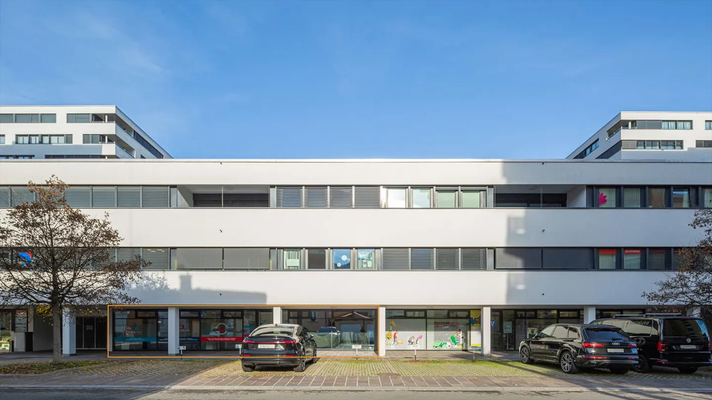 SPAZIO COMMERCIALE ATTRAENTE  | Attraktive Gewerbefläche - Foto 1 di 3