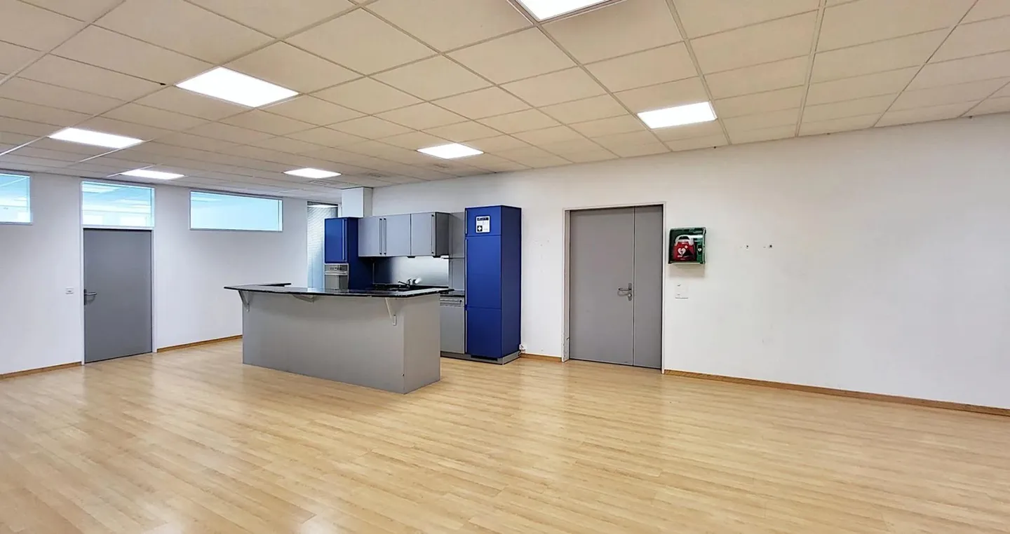 Commercial for rent, Bösch 80, in Hünenberg, Switzerland - Photo 7 of 11