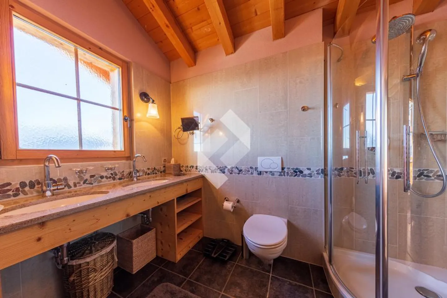 Chalet magnifique de haut standing avec vue panoramique sur les Alpes - Photo 8 sur 13