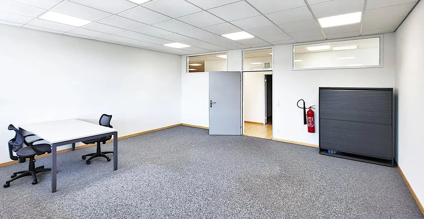 Commercial for rent, Bösch 80, in Hünenberg, Switzerland - Photo 2 of 11