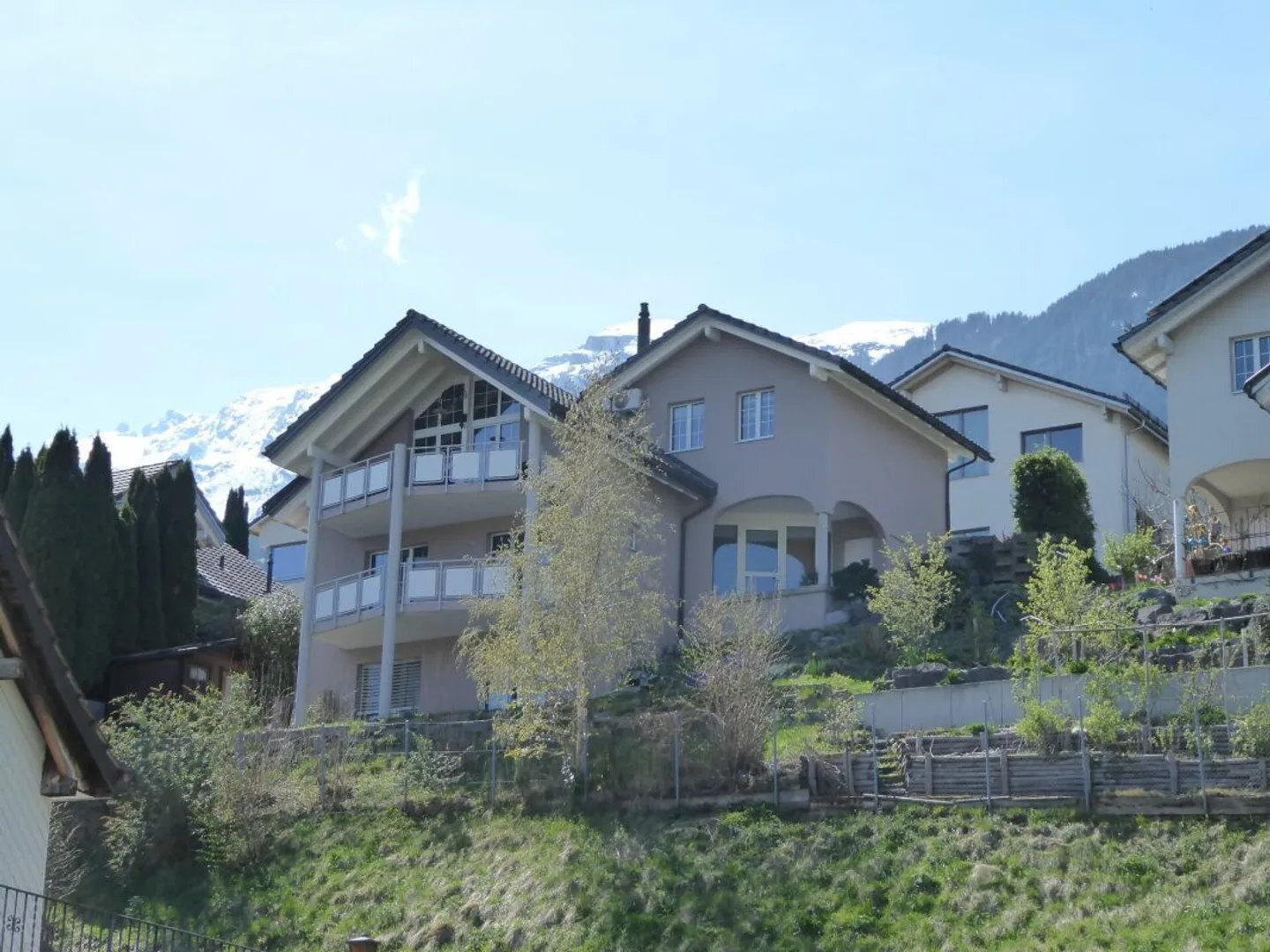 Detached 5 1/2-room single-family house with attractive distant view - Photo 1 of 21