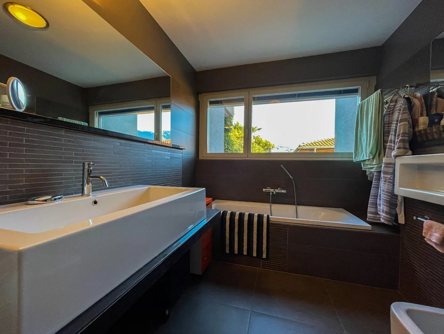 Appartement spectaculaire avec vue sur le lac - Porza - Photo 2 sur 16
