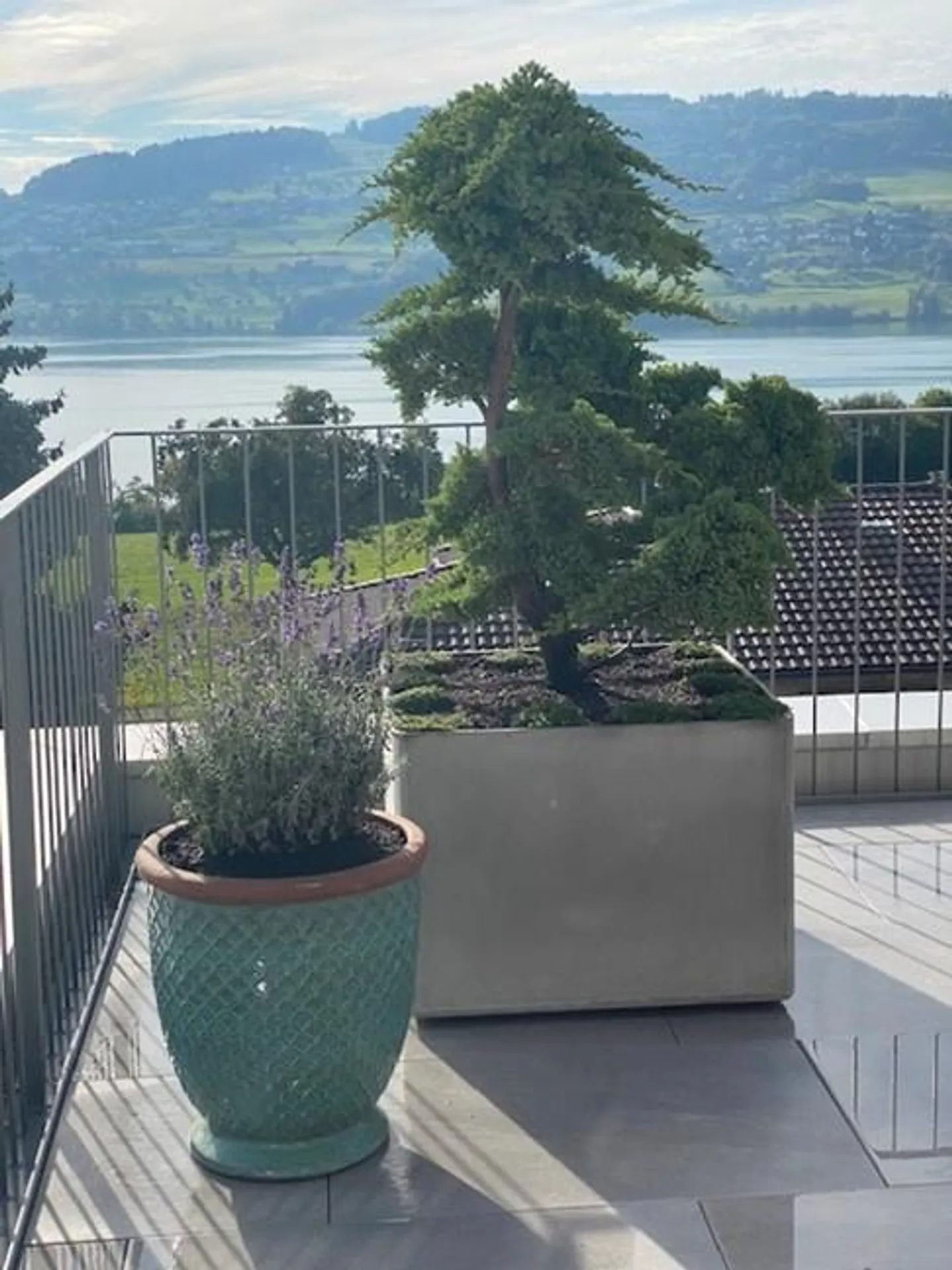 Stunning Attic Apartment with Lake View - Photo 9 of 11