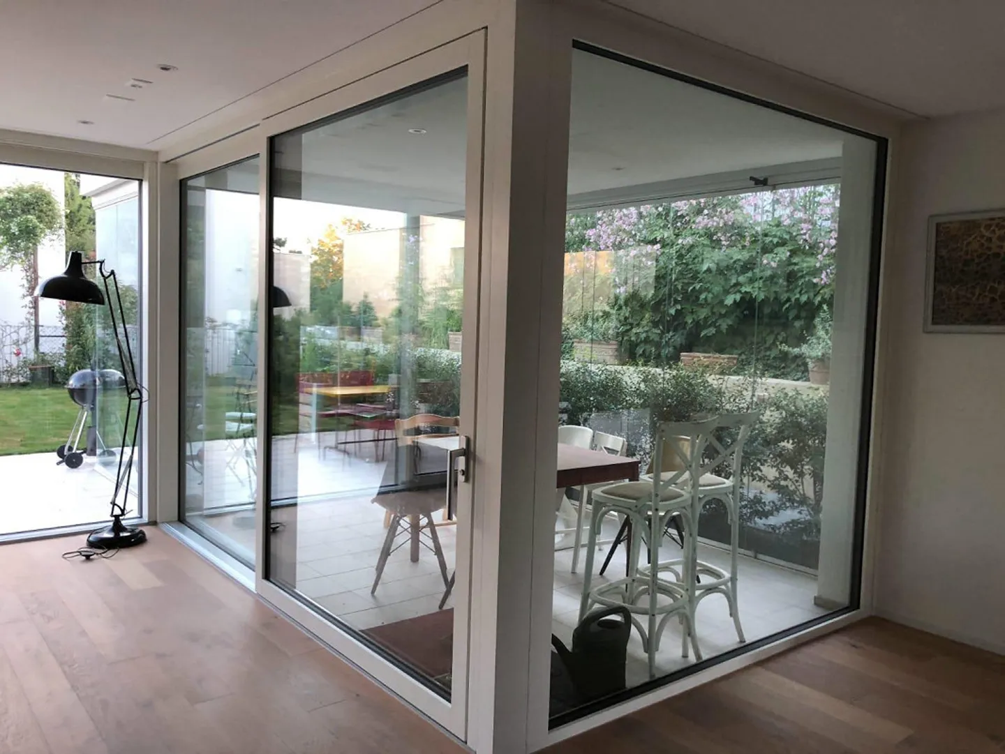Modernes Einfamilienhaus mit Stadtblick - Foto 12 von 15