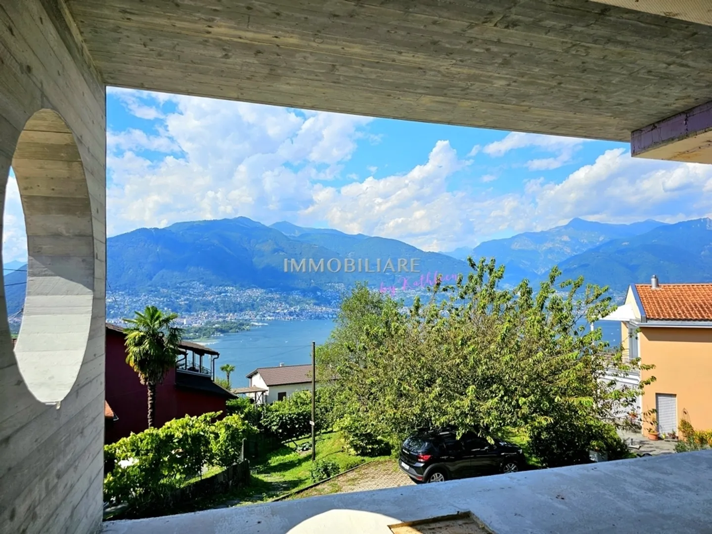 Villa con piscina in costruzione grezza, vista lago – Prezzo incluso completamento individuale - Foto 1 di 13