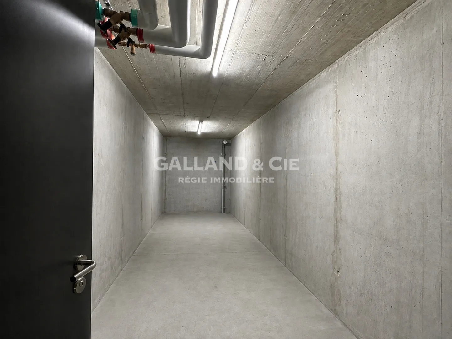 Généreuse surface pour activité professionnelle   ~164 m²   - Foto 8 di 10