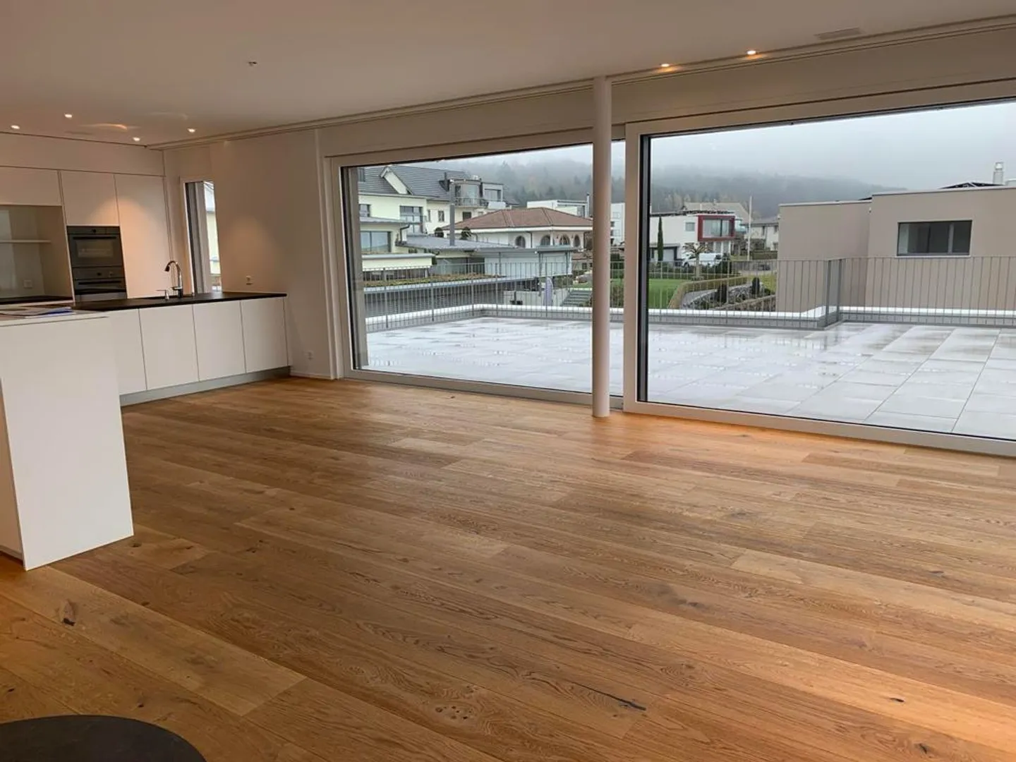 Stunning Attic Apartment with Lake View - Photo 3 of 11