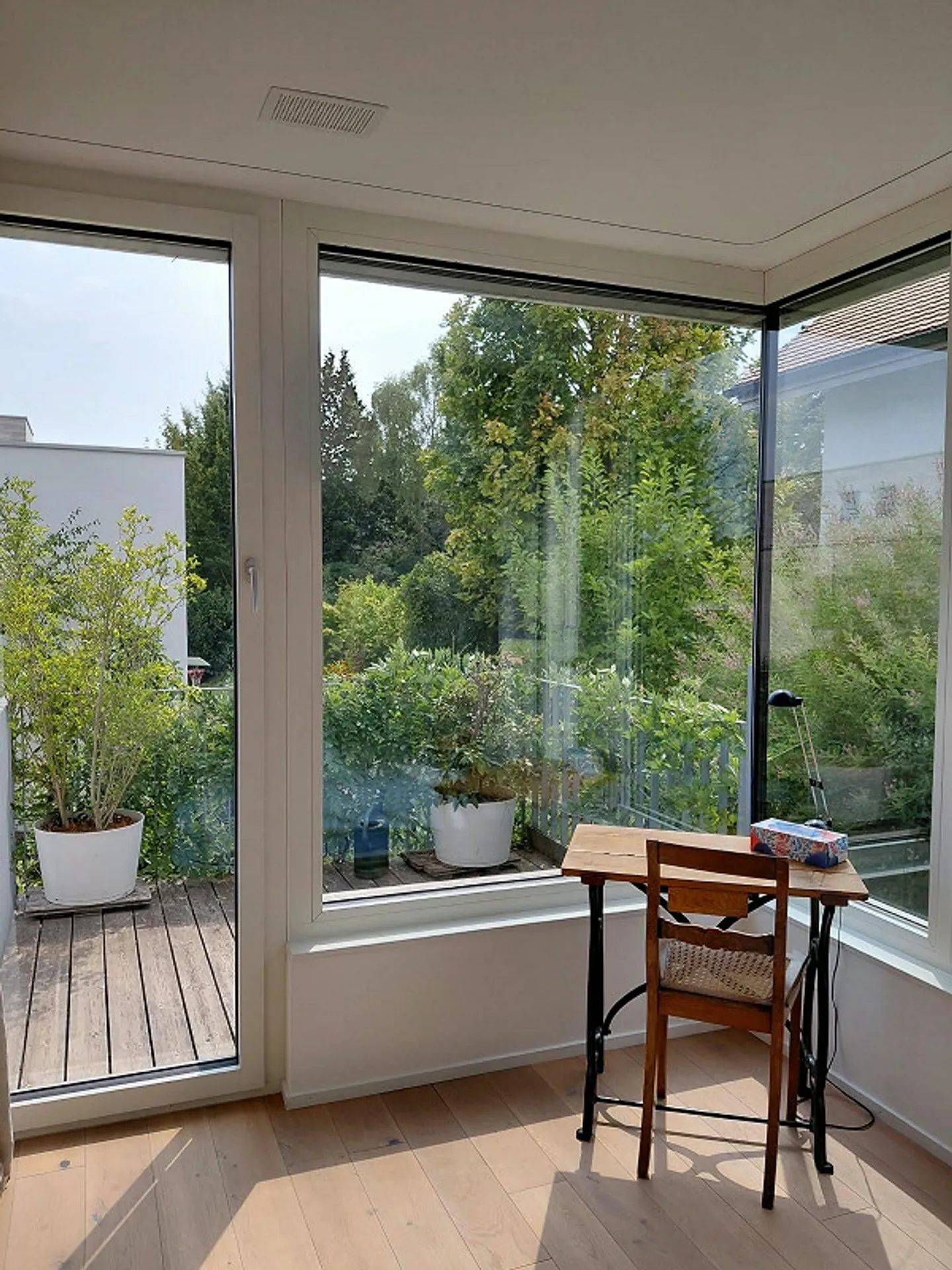Modernes Einfamilienhaus mit Stadtblick - Foto 14 von 15