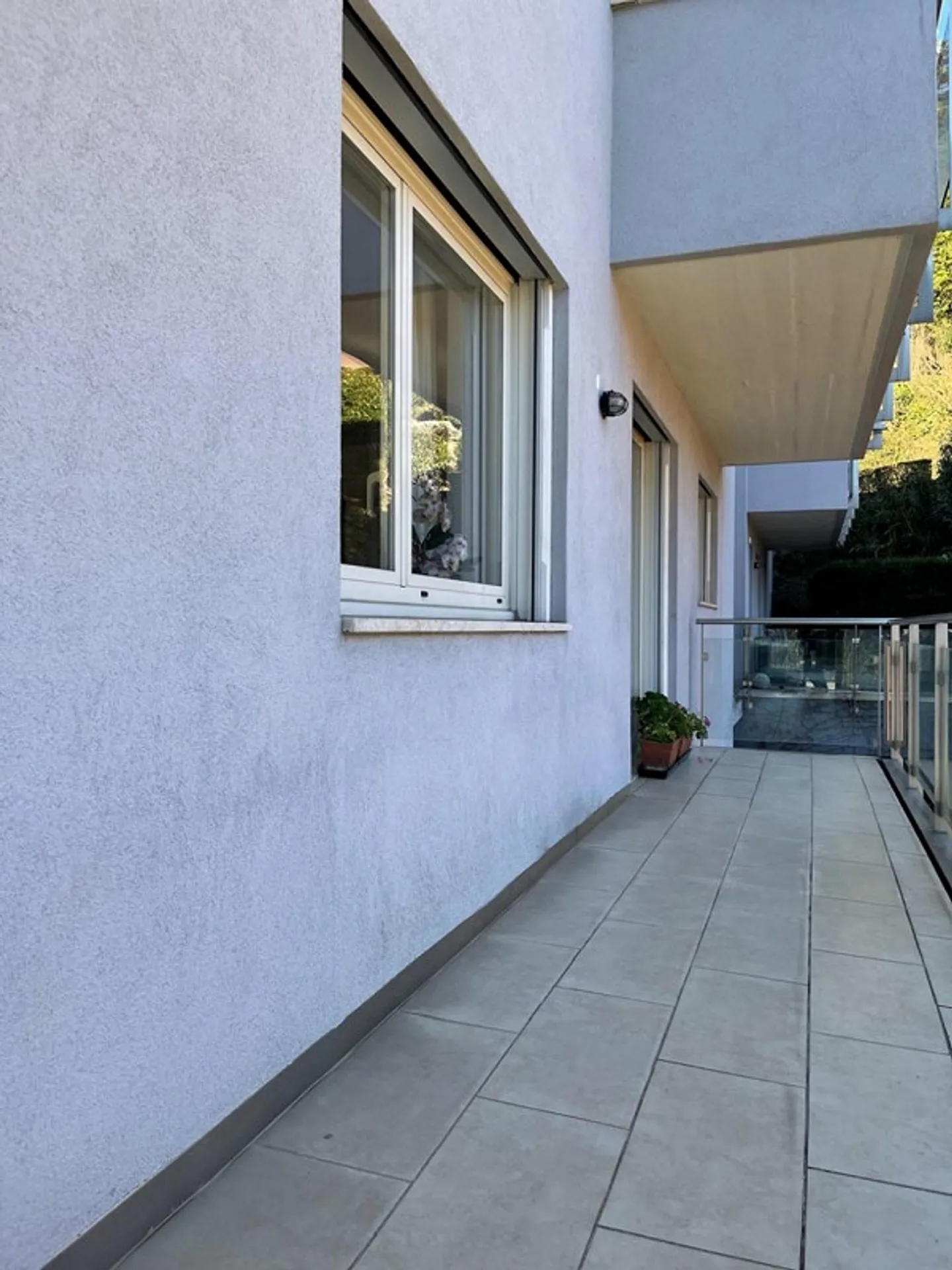 Appartement spectaculaire avec vue sur le lac - Porza - Photo 14 sur 16