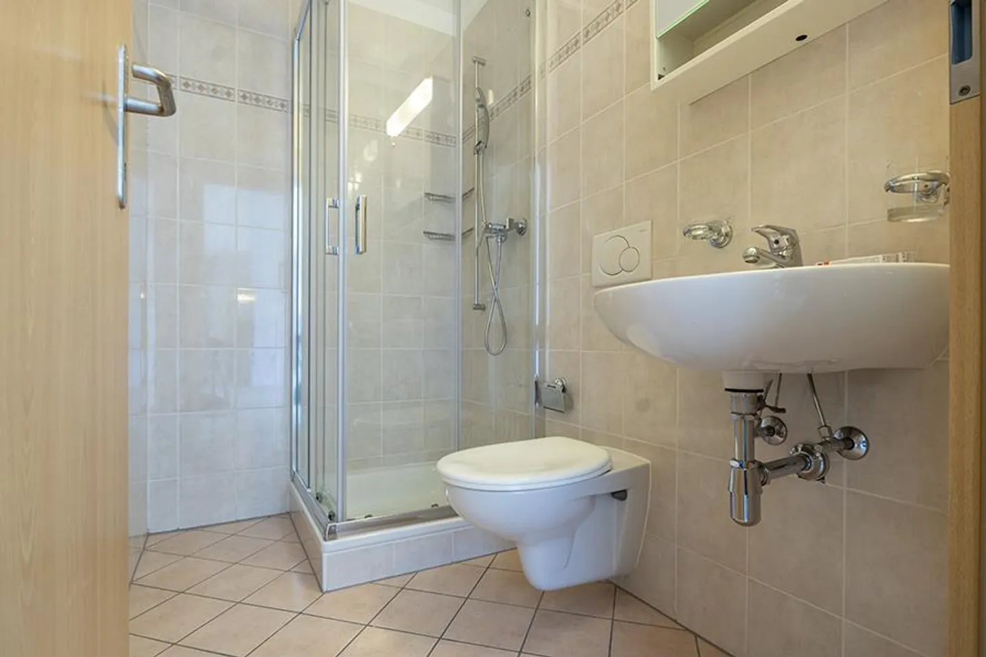 BRIGHT 4.5 ROOMS IN SIGIRINO - Photo 13 of 15