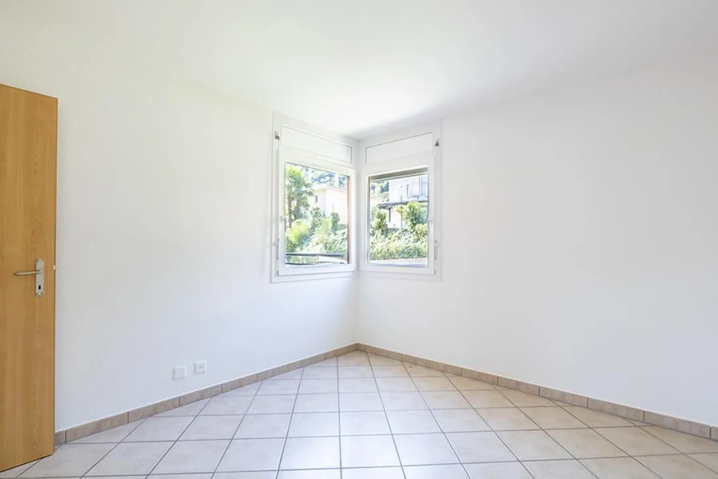 BRIGHT 4.5 ROOMS IN SIGIRINO - Photo 14 of 15