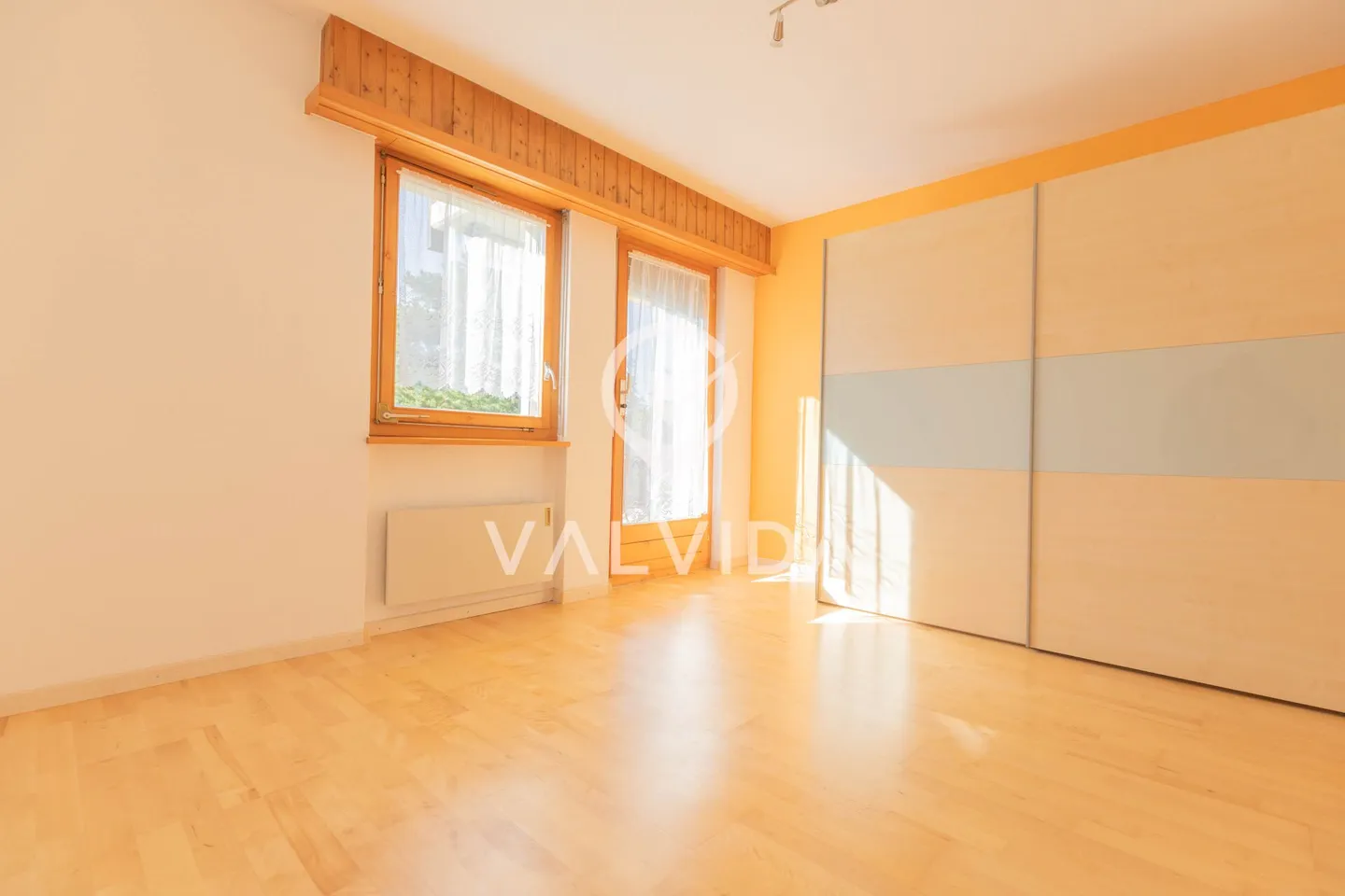 Chalet affascinante con vista spettacolare sopra Varen - Pace, Comfort - Foto 4 di 13