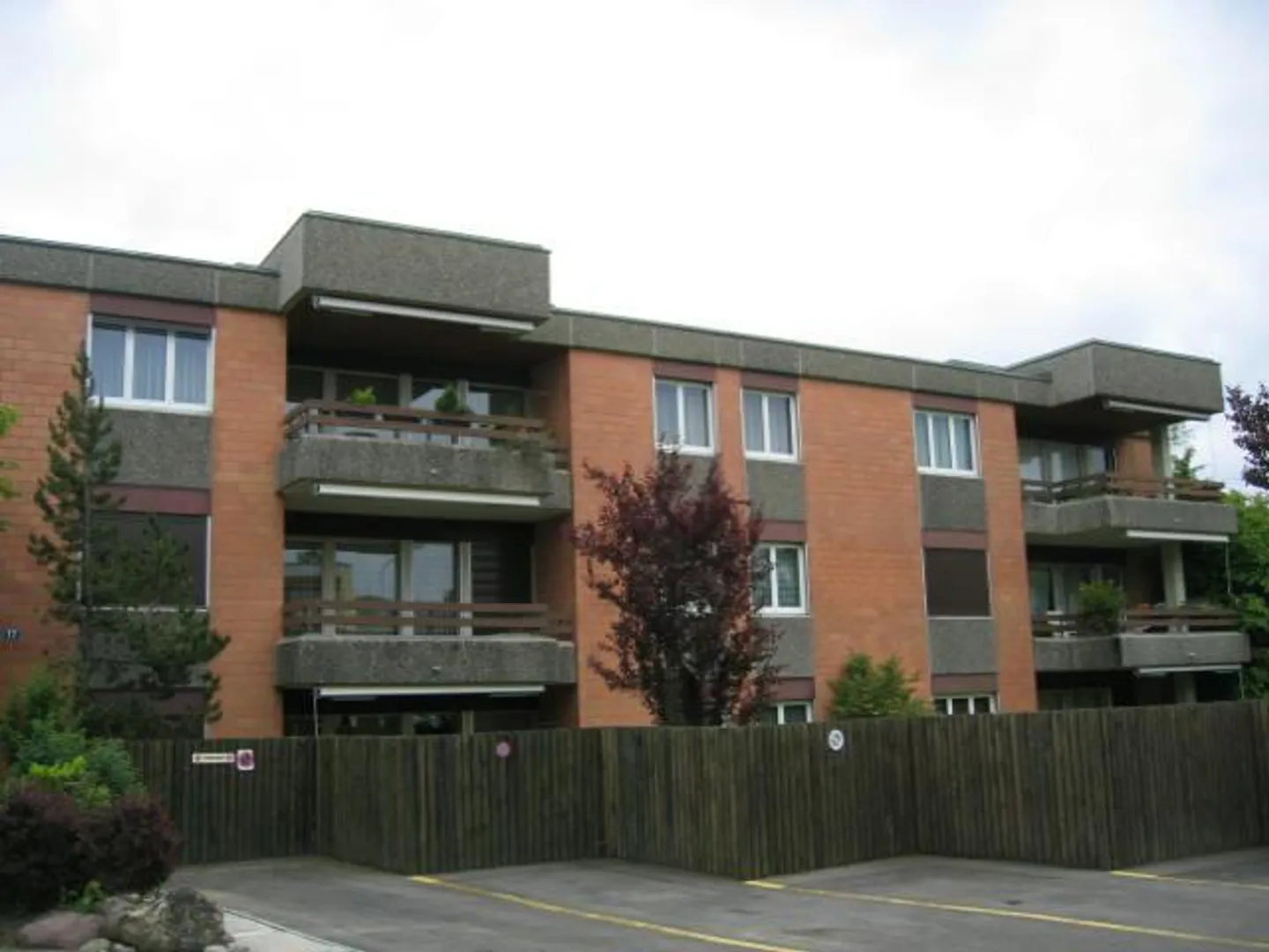 Place de parking à louer - Photo 2 sur 2