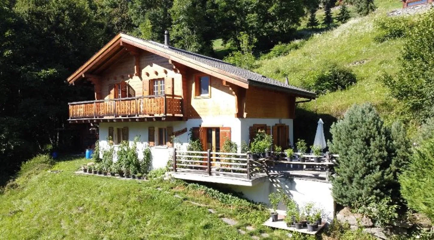 Südseitiges Haus mit 4,5 Zimmern - Foto 2 von 19