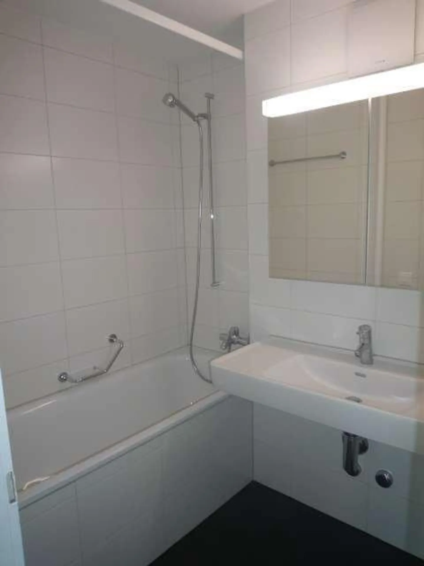 Modernes Familienapartment in Kleefeld - Foto 3 von 4