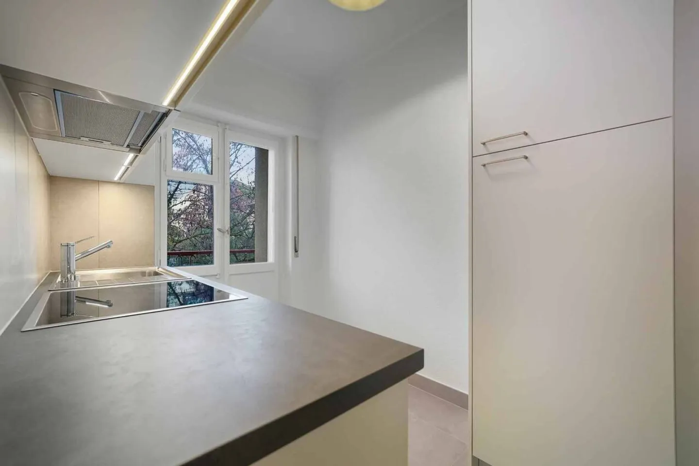 2,5-Zimmer-Wohnung in der Nähe von Annehmlichkeiten - Foto 1 von 8