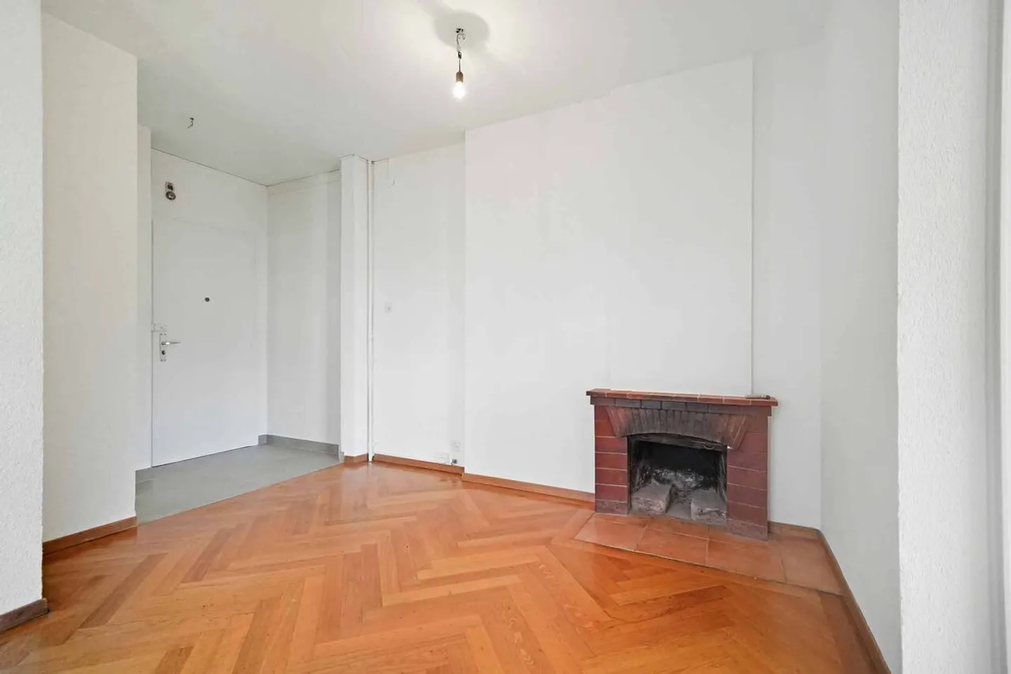 2,5-Zimmer-Wohnung in der Nähe von Annehmlichkeiten - Foto 5 von 8