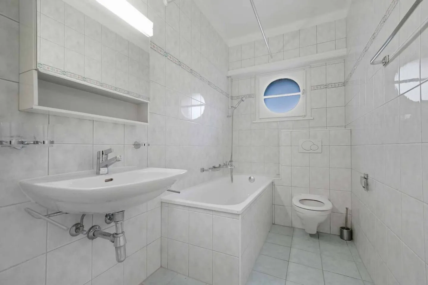 2,5-Zimmer-Wohnung in der Nähe von Annehmlichkeiten - Foto 8 von 8