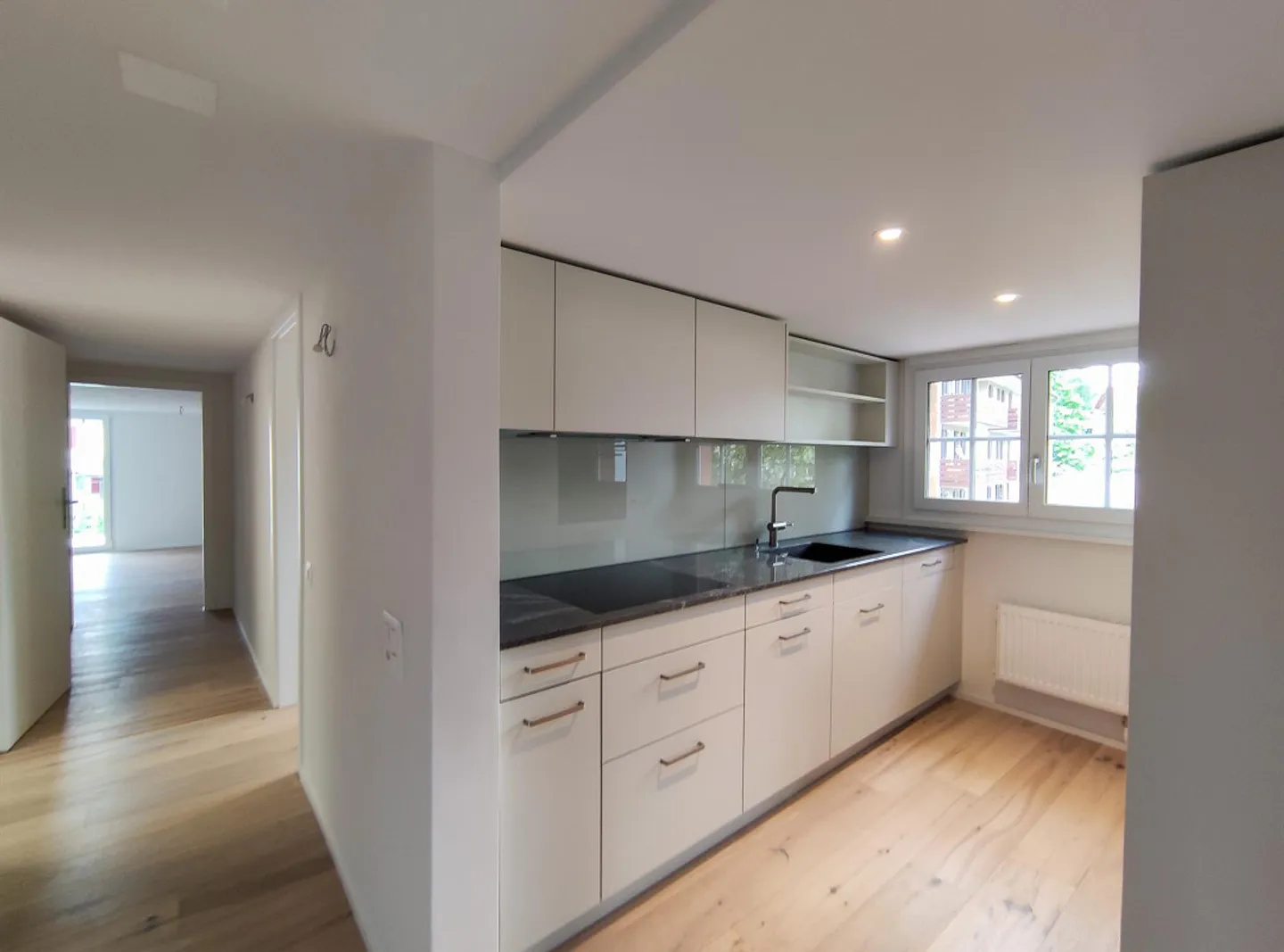 Appartamento su due livelli di 3 1/2 locali recentemente ristrutturato - Foto 2 di 13