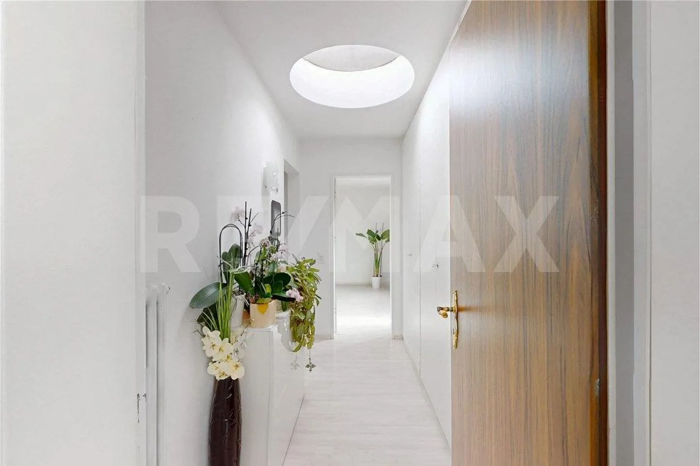 Penthouse Attique au Centre - Cheminée, 2 Places de Parking Incluses, Neuf... - Photo 3 sur 13