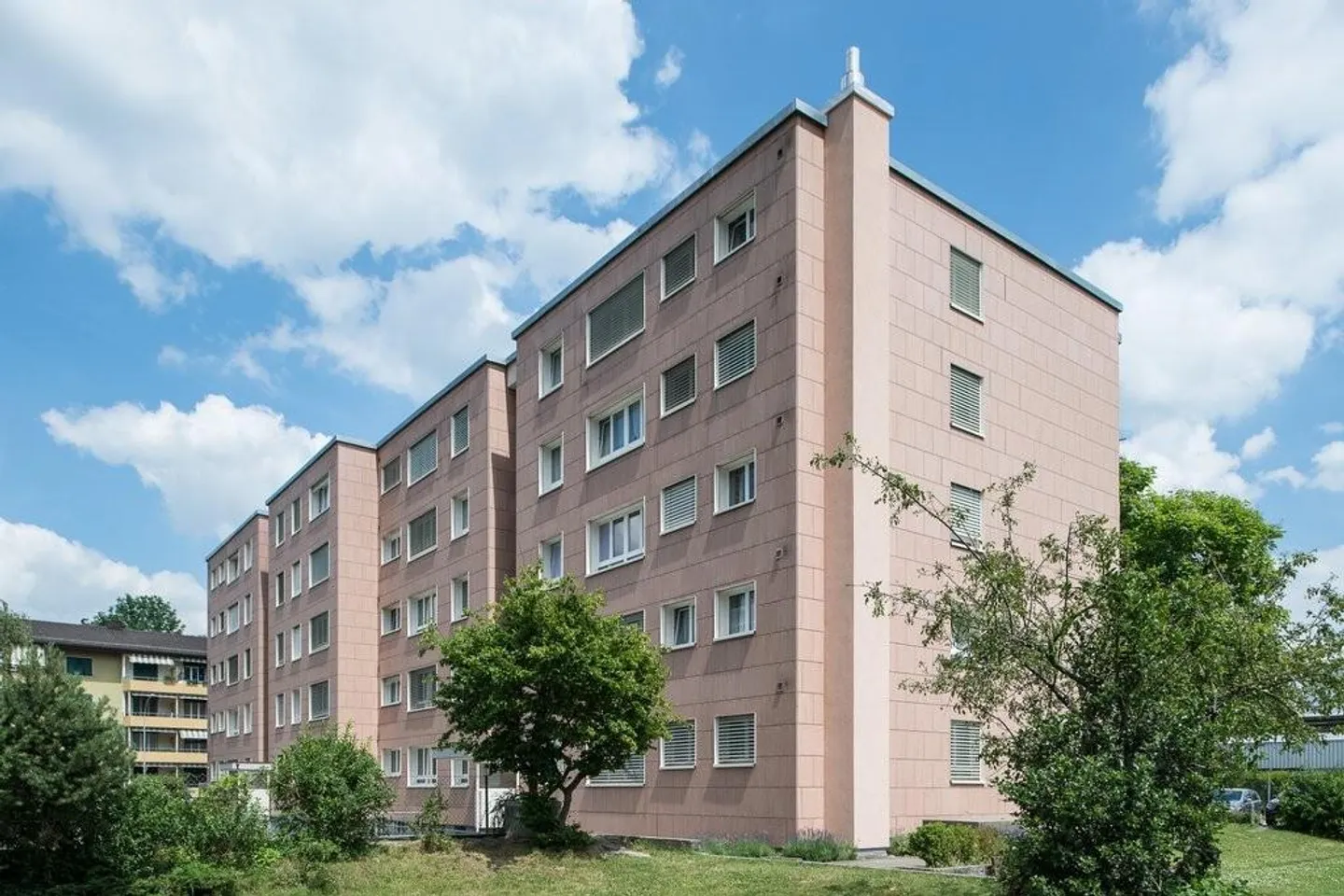 Spacious 2-room apartment near Tägipark - Photo 1 of 6