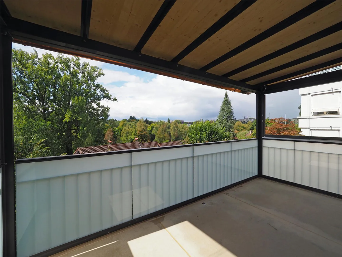 Belle appartement en maisonette 4.5 - Photo 2 sur 15