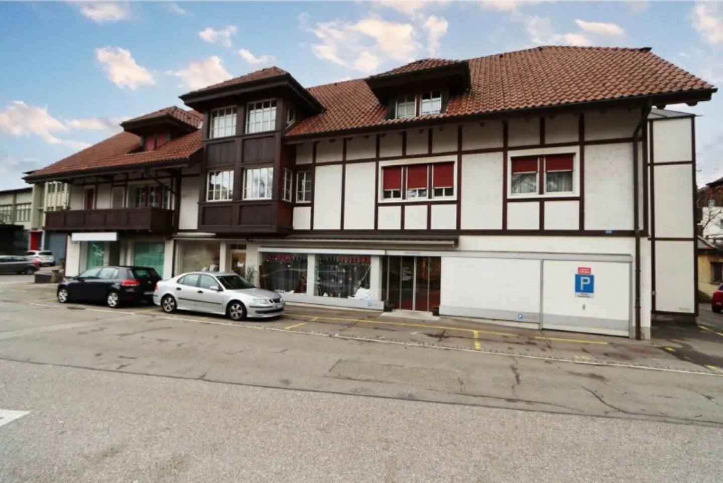 Investitori attenzione - Edificio multifamiliare ad alto rendimento a Burgdorf - Foto 1 di 1