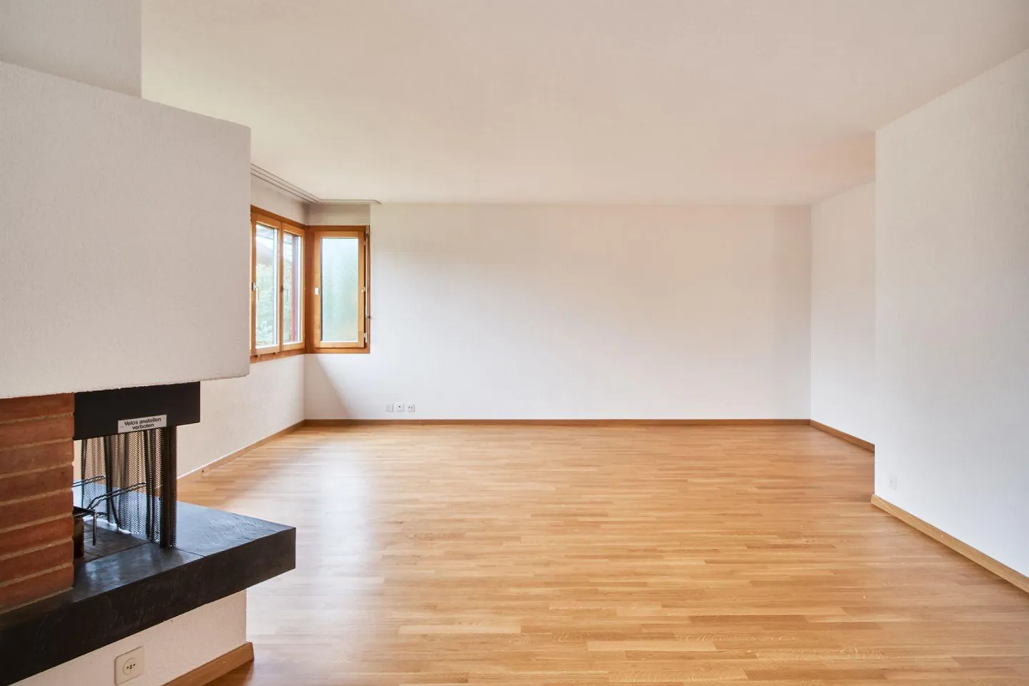 Sunny 3.5-room apartment in Forch - Photo 2 of 7