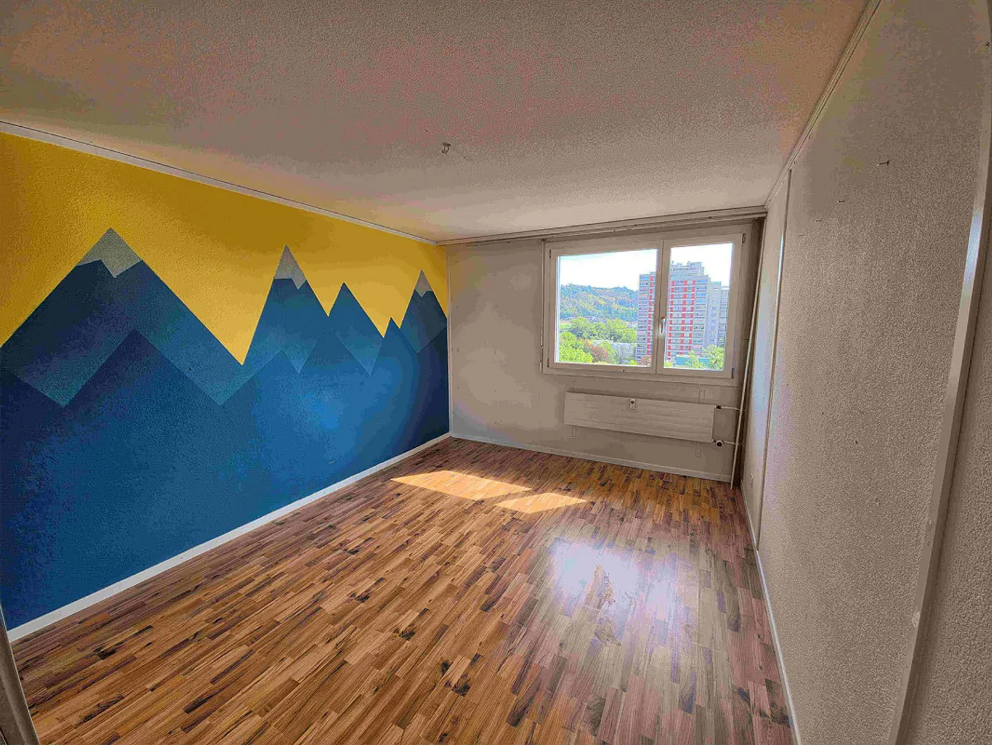 Appartement lumineux de 4,5 pièces avec balcon et belle vue - Photo 8 sur 12