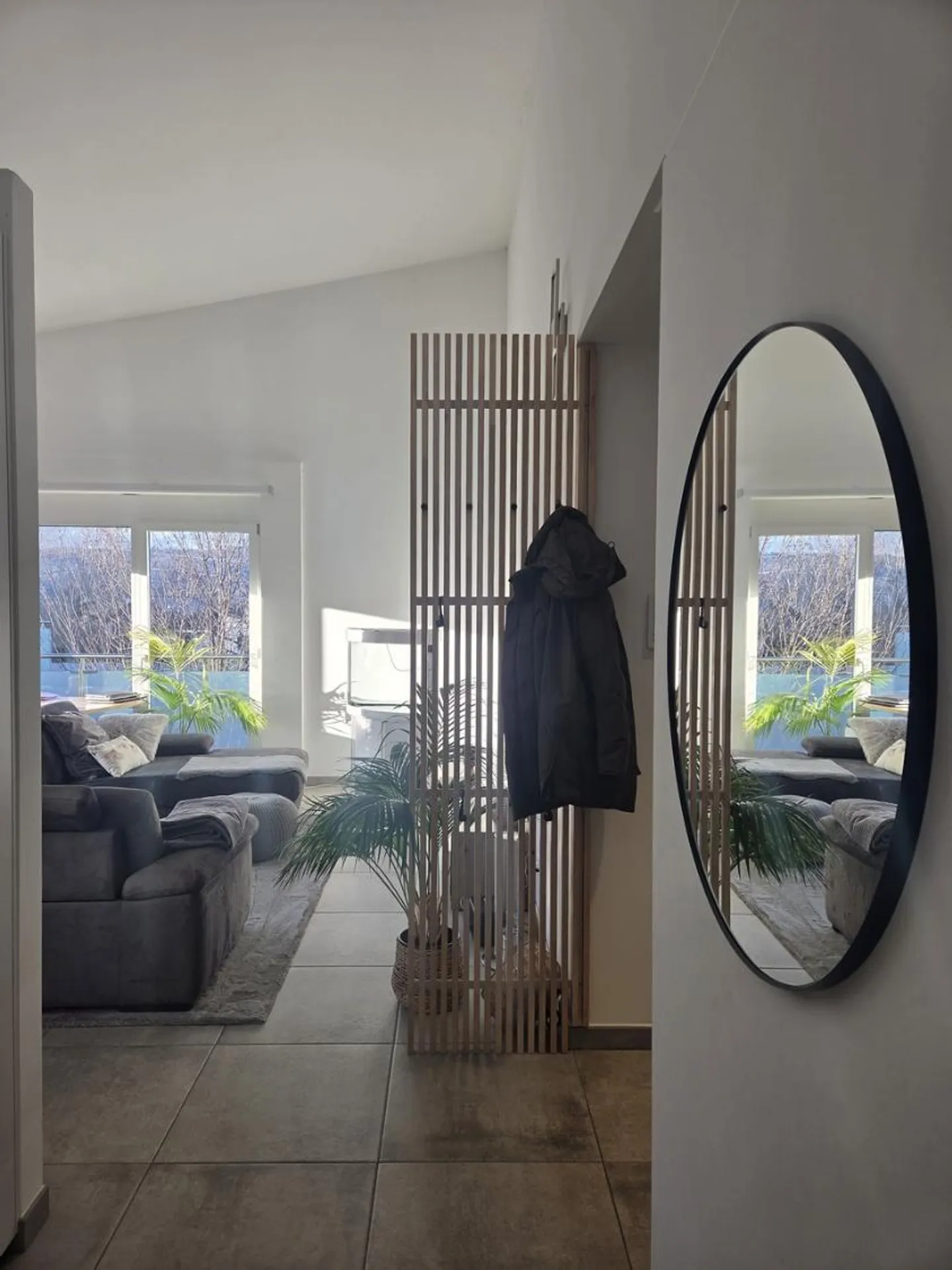 Appartamento moderno di 98 m2, 4 stanze al 1° piano senza ascensore - Foto 2 di 13