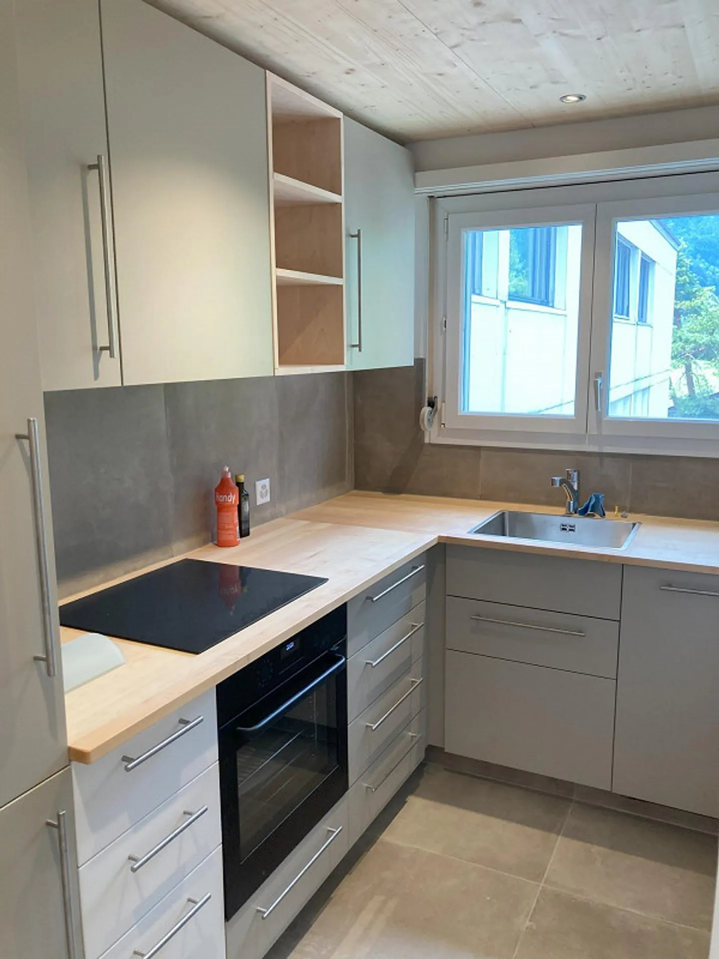 Renovierte Wohnung mit Aussicht - Foto 3 von 14