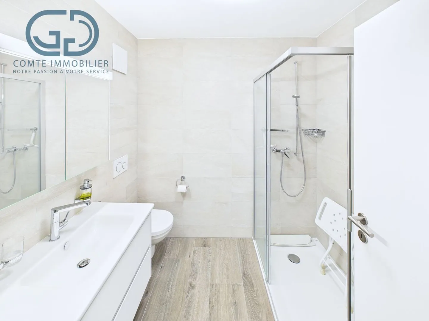 Superb penthouse apartment with 5.5 rooms and large terrace - Photo 7 of 13