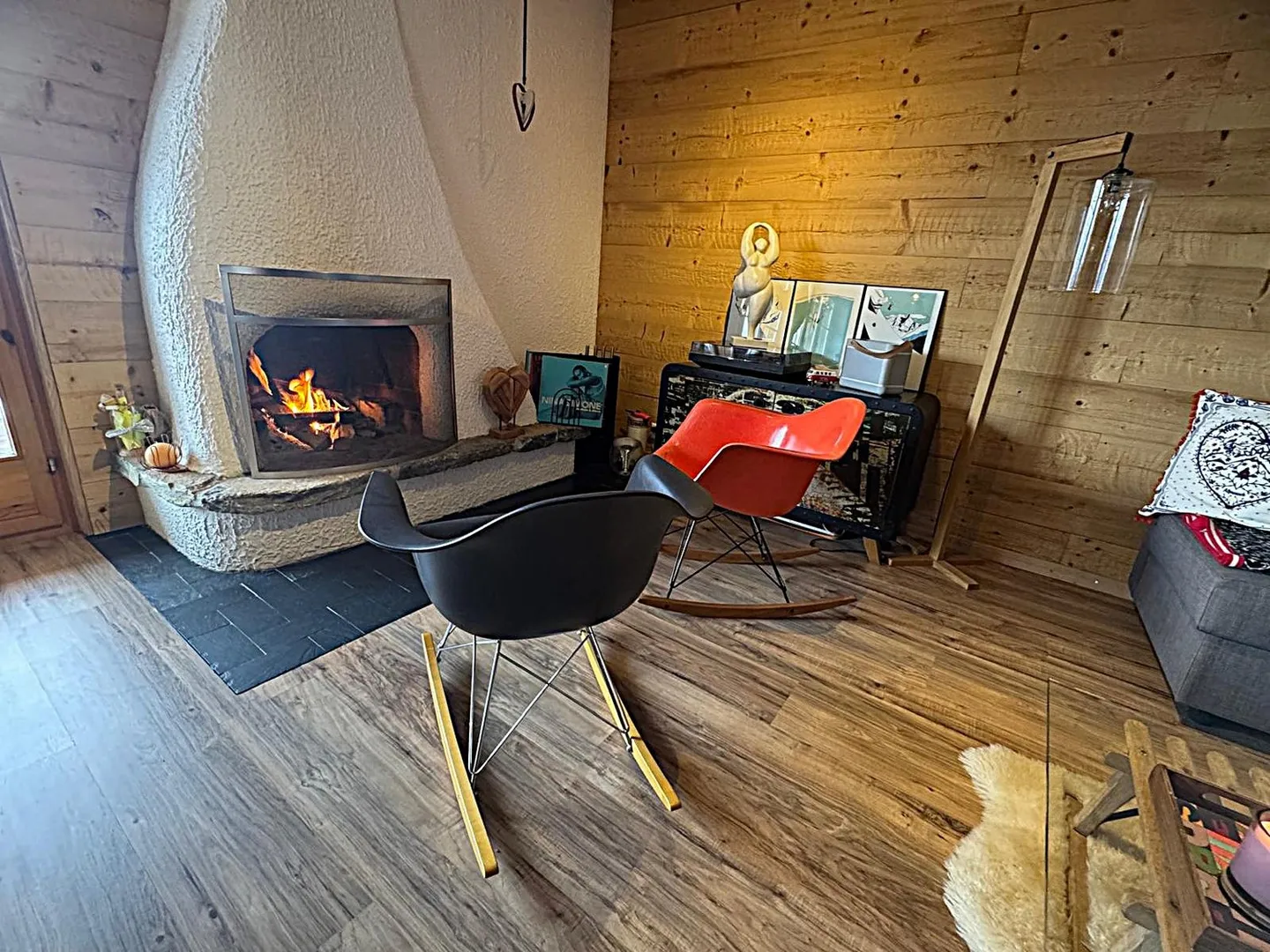 Helles 2.5-Zimmer-Wohnung von 60m2, komplett renoviert. 3. Stock, unverbaubare Aussicht! - Foto 8 di 15