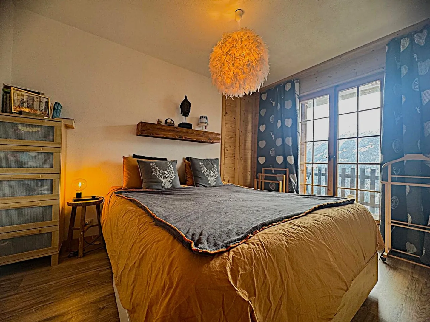 Helles 2.5-Zimmer-Wohnung von 60m2, komplett renoviert. 3. Stock, unverbaubare Aussicht! - Foto 9 di 15