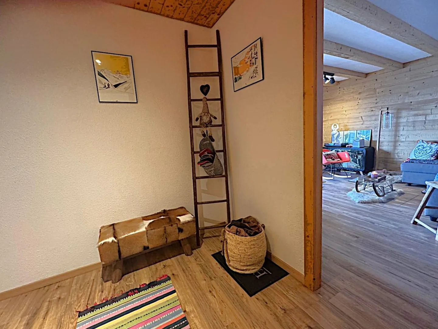 Helles 2.5-Zimmer-Wohnung von 60m2, komplett renoviert. 3. Stock, unverbaubare Aussicht! - Foto 12 di 15