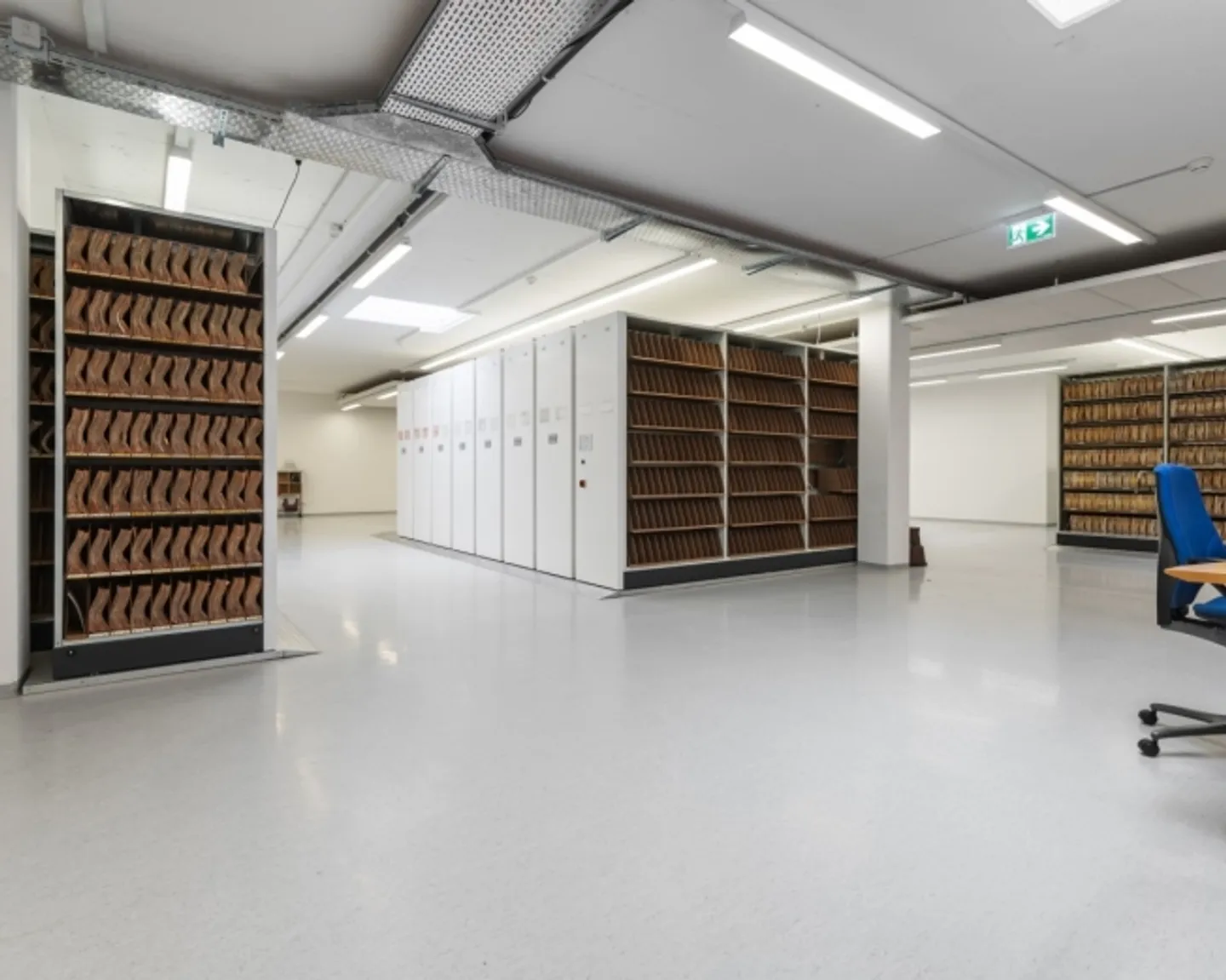 À partir de 340 m² - espaces de bureau et commerciaux polyvalents - Photo 3 sur 10